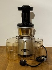 Omega Vertical Cold Press Juicer / Masticator - Silver  VRT352