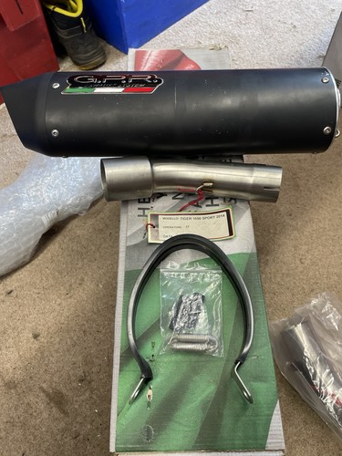 Triumph tiger 1050 exhaust - tiger,