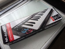 MIDI CONTROLLER M-AUDIO KEYSTATION MINI 32 MK3 IN HARD CASE
