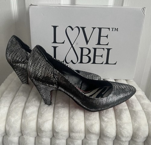 Ladies love label silver and - ladies,
