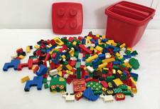 Lego Bucket of Bricks, Pieces