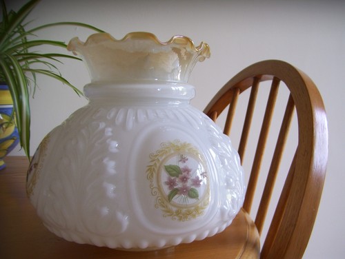 Superb vintage ornate oil lamp - ornate,