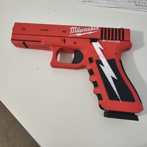 Milwaukee tools custom - milwaukee,