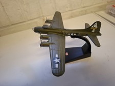 Boeing B-17F Flying Fortress USAAF 1944 1:144 Scale Model with stand