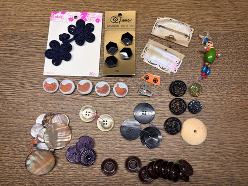 Vintage button job lot mother - vintage,