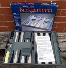 VINTAGE PRESSMAN BACKGAMMON SET IN FAUX LEATHER CASE, COMPLETE & VERY NICE