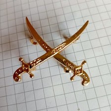 Staybrite Crossed Scimitars