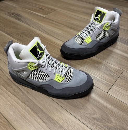 Size jordan 4 retro se - 15,