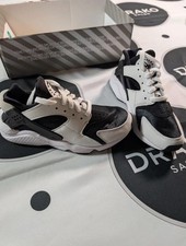 Nike Air Huarache - Black &