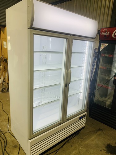 Commercial double door display - double,