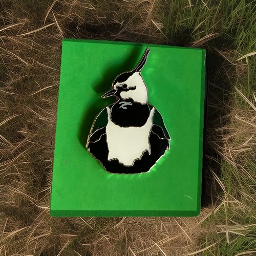 Rspb pin badge lapwing in - rspb-,