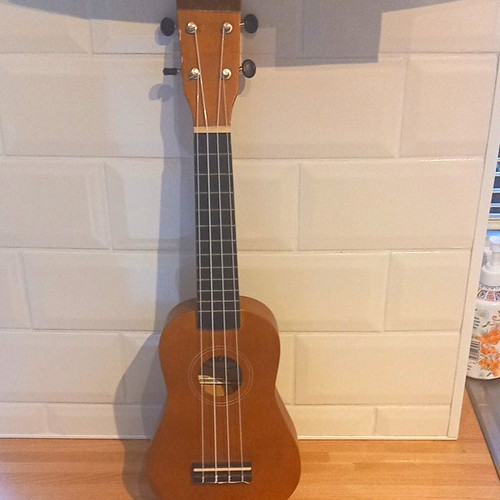 Falcon fl10uk soprano ukulele - falcon,