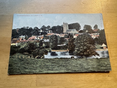 Postcard carisbrooke village - -,