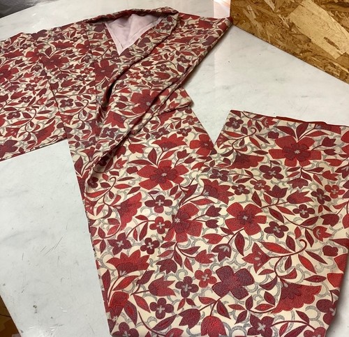 Japanese floral kimono - floral, vintage