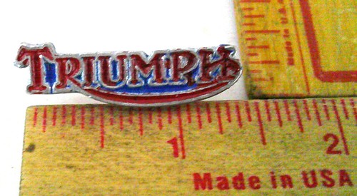 Triumph pin vintage