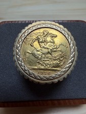 1976 Gold Full Sovereign Ring