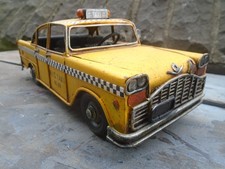Large vintage style tin plate "yellow cab" American taxi, nice display piece