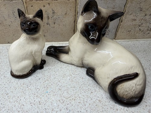 Pair beswick siamese - pair,