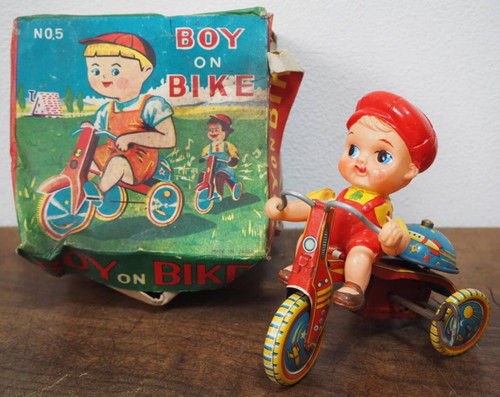 Old japanese tin toy - old,