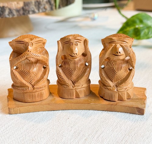 Vintage three wise - ‘three,