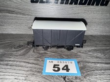 Hornby Black Closed Vent Van