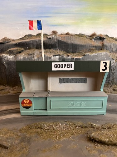 Vintage scalextric pit - scalextric,