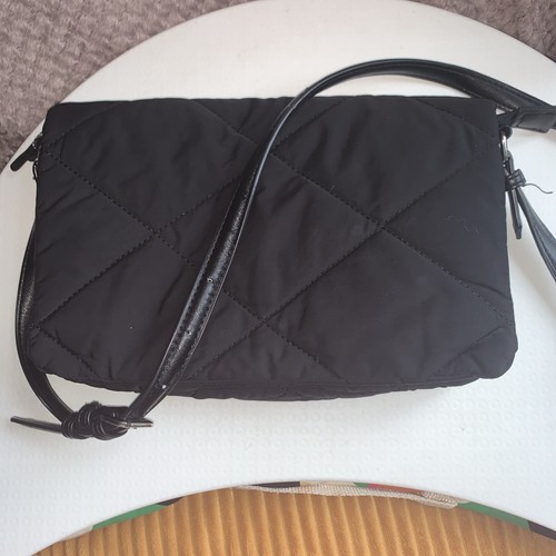 Black quilted soft - black,