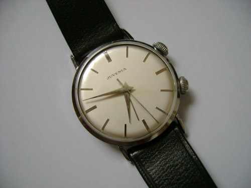 Vintage wind juvenia - up, alarm