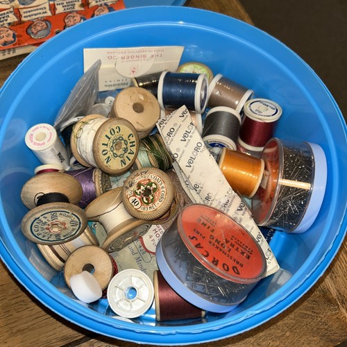 Job lot vintage cotton - cotton, reels