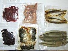 PRESERVED SEA BAIT SQUID WHITE BAIT RAGWORM BLACK LUG SANDEEL MACKEREL SEA FISH