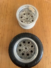 Radio control lorry Hpi Racing Truck Super Radial Tyre 1/10 Plus 2 Wheel Hubs