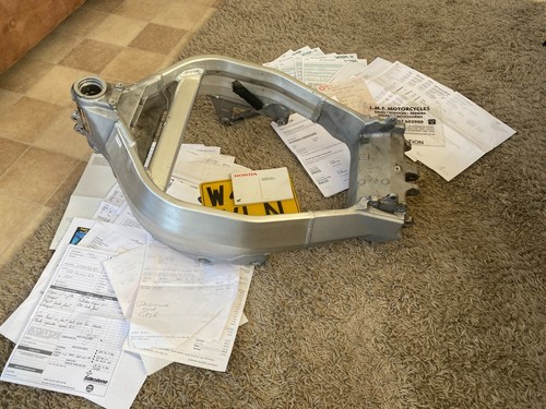 2001 honda cbr 929 frame - cbr,