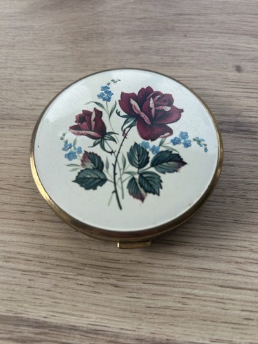 Vintage melissa roses - vintage, powder