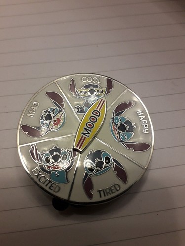 Stitch spinning pin badge - pin,