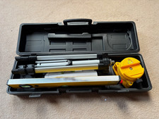 Laser Level Set with Tripod and Case