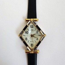 Le Chat Ladies Vintage Quartz