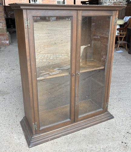 Antique style floor - style, standing