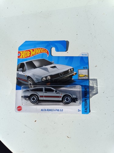 Hot wheels alfa romeo - romeo, gtv6