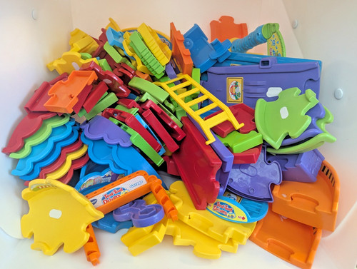 Pieces vtech toot - 93, of