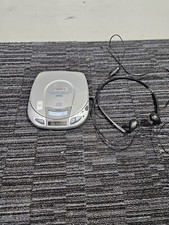 K63 Aiwa CD player portable Walkman XP-V30 1bit DAC fully working & Headphones