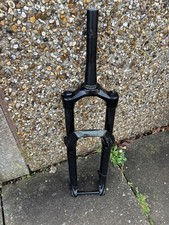 RockShox Recon RL, 140mm, Solo Air, 15x110mm thru-axle, tapered steerer.