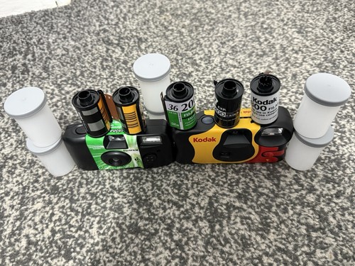 2disposable cameras 35mm - ,