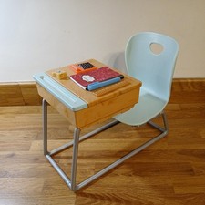 Our Generation Doll Blue SCHOOL DESK & accessories 