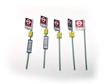 PACK OF 25 LONDON TRANSPORT BUS STOP SIGNS OO 1:76 SCALE MODEL RAILWAY - S012-OO