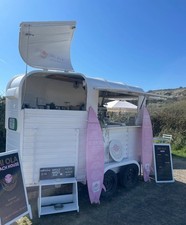 Horsebox Trailer with Coffee Machine / Catering Trailer - Ready to Use Business