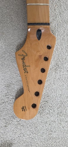 Fender roasted maple - fender,
