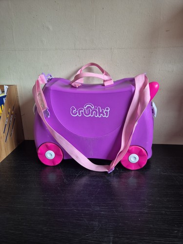 Trunki ride travel case - on,