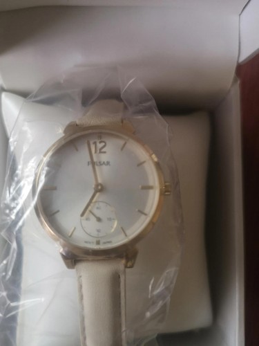 Pulsar white dial leather - white,
