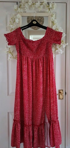 Pretty red white - red,