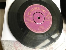 elvis presley paralyzed